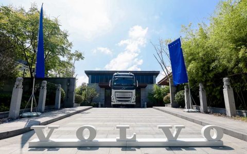 Новая модель грузовиков Volvo 2025 года официально вышла на рынок Китая.