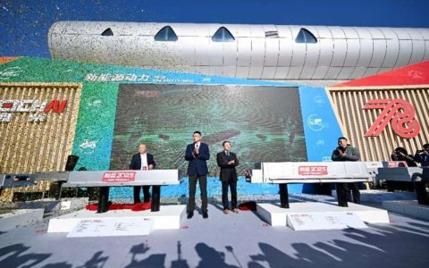 Weichai представила полный ассортимент тяговых батарей для коммерческих автомобилей, включая лезвийные батареи, которые задают новые стандарты отраслевых потребностей.