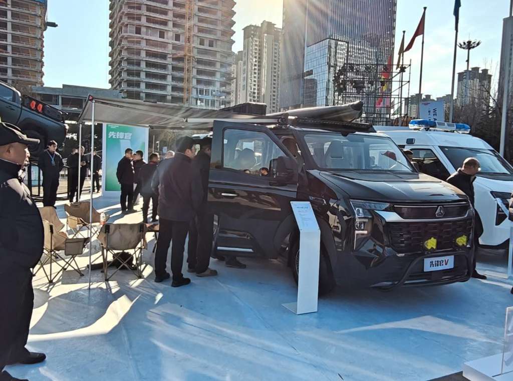 Компания Sinotruk официально представила новый бренд легких коммерческих автомобилей — "Пионер V", с крупным релизом всей линейки моделей.