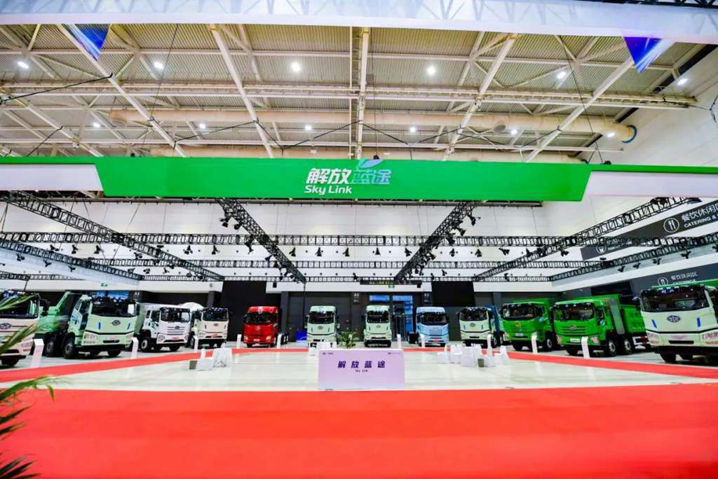 FAW Jiefang New Energy Heavy Trucks заняли первое место по доле рынка в ноябре.