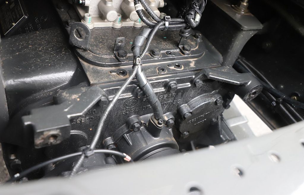 Dongfeng Liuzhou Motor Chenglong H5 новый энергосамосвал снизил потребление на 15%! Претендент на звание "Короля энергосбережения 2024 года"!