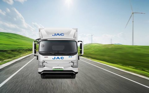 ​JAC New Energy Light Truck ES9 Готовится к Выпуску: Технологии Передового Уровня Ведут Отраслевую Революцию