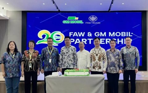 ​Новый этап! FAW Jiefang и индонезийская GMM подписали контракт на 2000 единиц