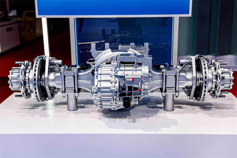 ​​GAC Lingcheng сверкает на Шанхайском автосалоне 2025: Интеллектуальная экосистема переписывает будущее электромобильной коммерческой техники​​