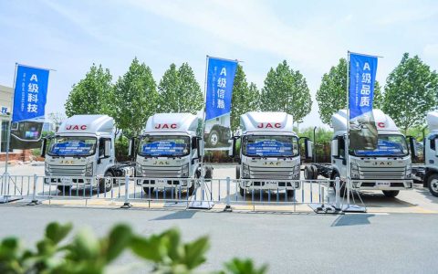 ​​Новый Junling A9 дебютирует в Ухане: стандарт “5A” переопределяет премиальные легкие грузовики​​