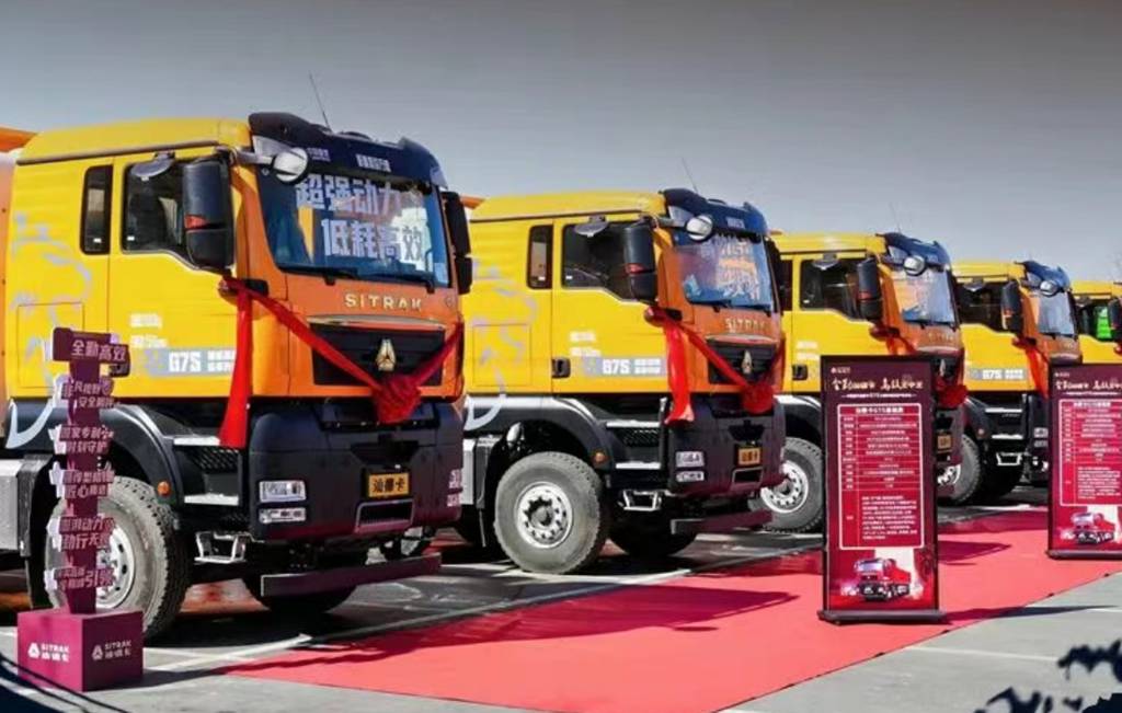 ​​Самый ценный "первое место"! SINOTRUK заняла лидерство по продажам грузовиков в апреле, подтверждая трехлетнее доминирование​​