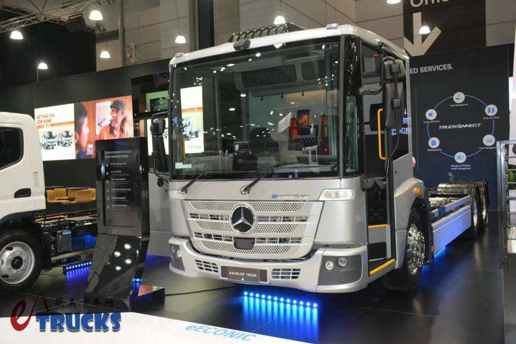 ​​Ведем вас по Брисбенскому автосалону 2025: Европейские грузовики – новый Tatra Phoenix и двухместная кабина IVECO​​