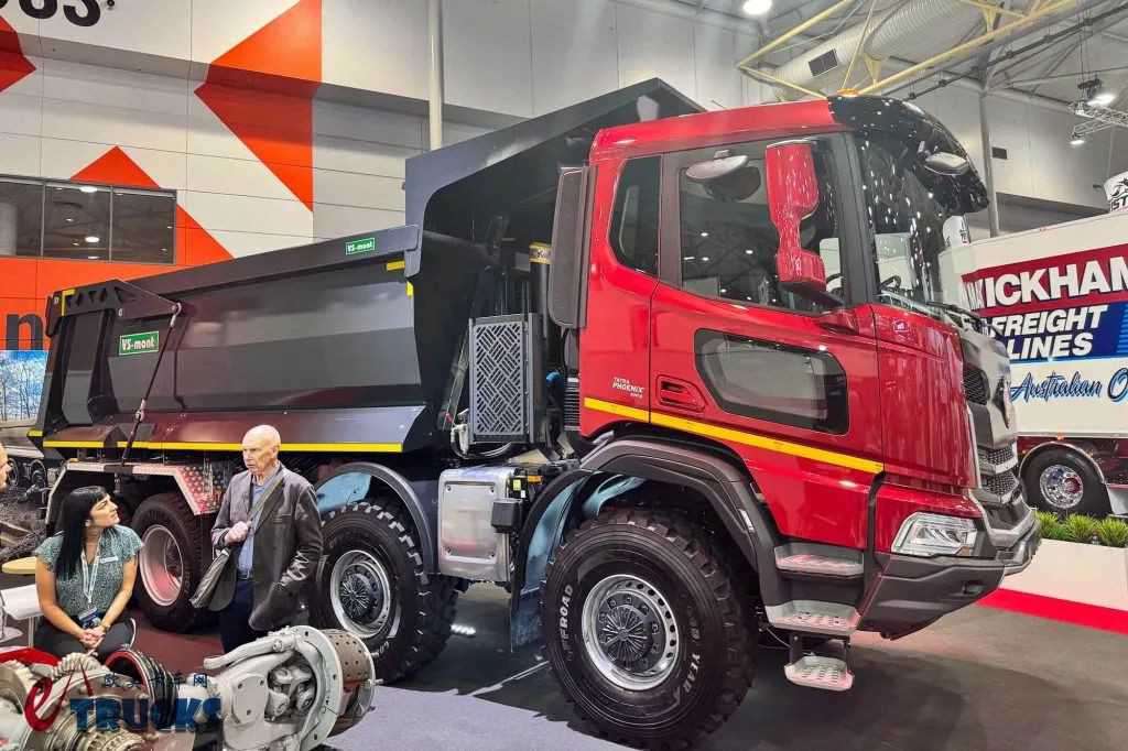 ​​Ведем вас по Брисбенскому автосалону 2025: Европейские грузовики – новый Tatra Phoenix и двухместная кабина IVECO​​