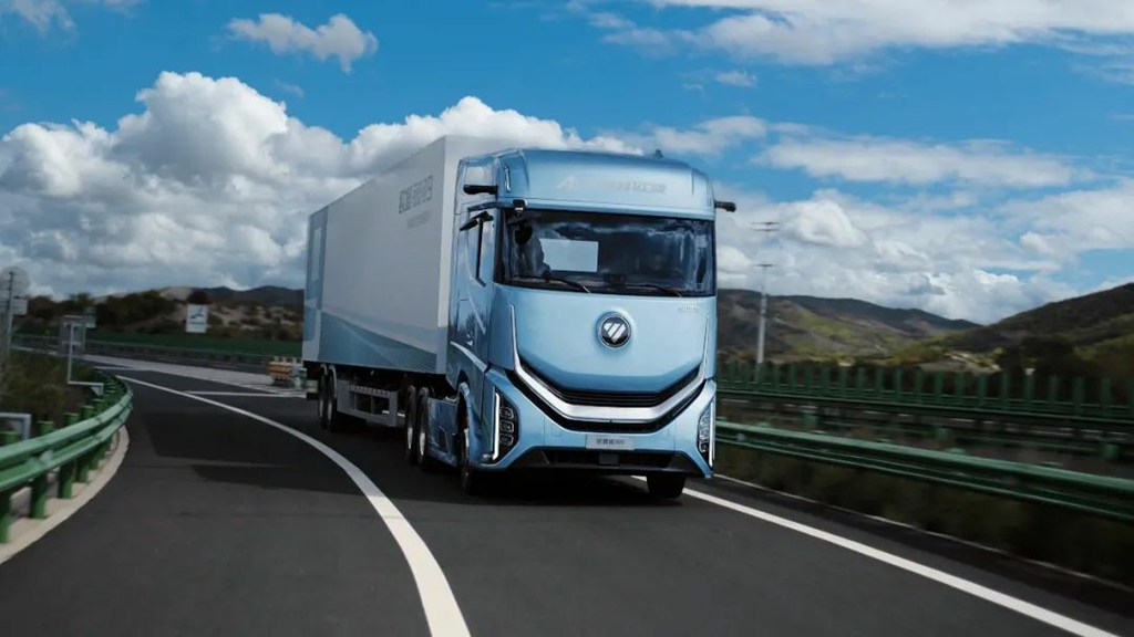 ​​Интеллектуальная грузоперевозка: Foton Ouman Galaxy 9 переопределяет систему ценностей в сегменте тяжелых грузовиков​​