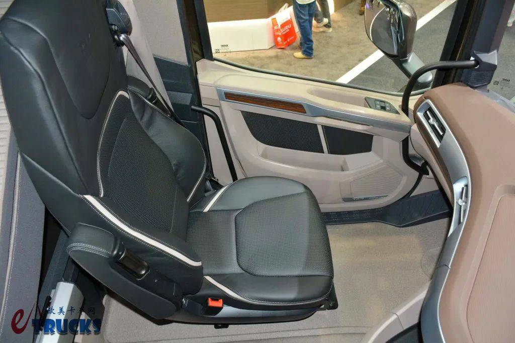 ​​660 лошадиных сил мощной тяги: DAF XG+ для Австралии дебютировал на Brisbane Truck Show, другие конфигурации тоже отличаются?​​