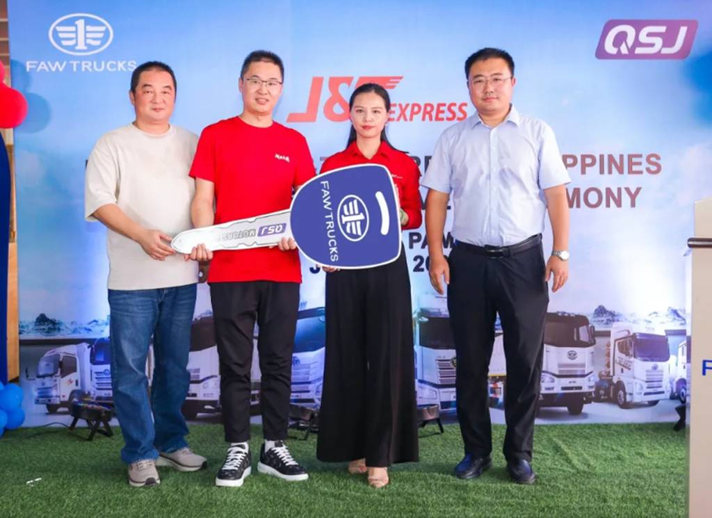 Успешная поставка 36 логистических автомобилей J&T EXPRESS на Филиппинах компанией FAW Jiefang