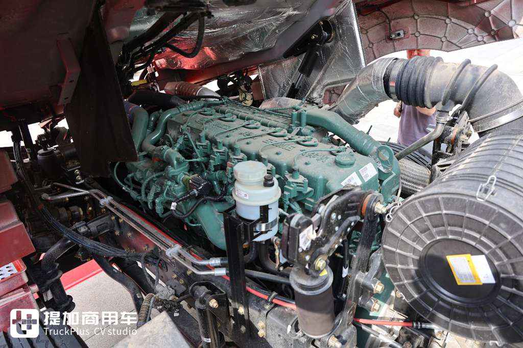 ​​Отливая величие десяти тысяч: Почему серия FAW Jiefang 6SM6 уверенно правит в нишевых транспортных сегментах​​