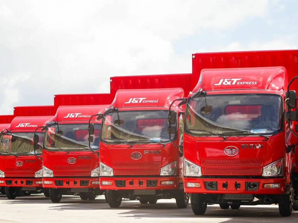 Успешная поставка 36 логистических автомобилей J&T EXPRESS на Филиппинах компанией FAW Jiefang