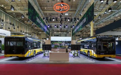 ​​BYD дебютировала на Всемирном саммите общественного транспорта UITP 2025 в Германии, ускоряя электрификацию автобусов в Европе​​