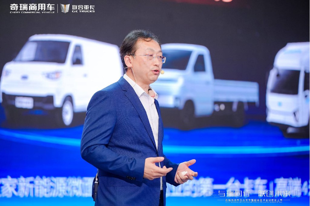 ​​100 грузовиков поставлены! Chery Commercial Vehicles представляет новую серию супертягачей Phoenix​​