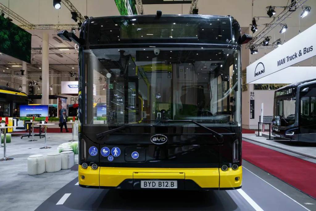 ​​BYD дебютировала на Всемирном саммите общественного транспорта UITP 2025 в Германии, ускоряя электрификацию автобусов в Европе​​
