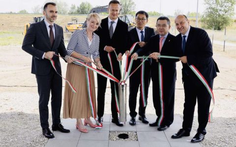​​BYD заложил фундамент расширения завода коммерческих автомобилей в Венгрии, ускоряя европейскую экспансию​​