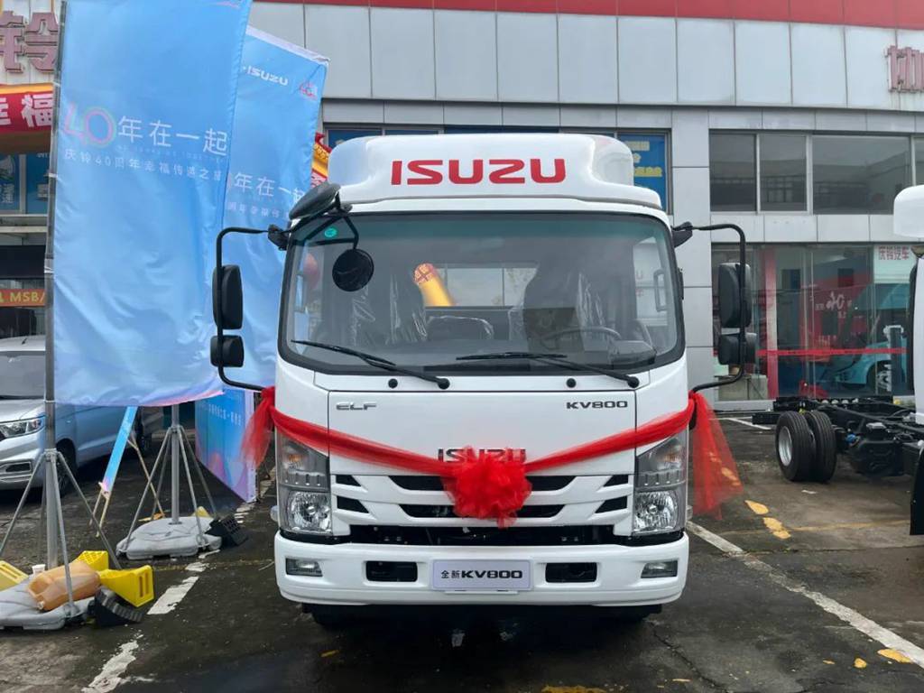 Межгородские перевозки: от "боли" к "свободному движению"! Новый Qingling ISUZU KV800 — настоящий профессионал