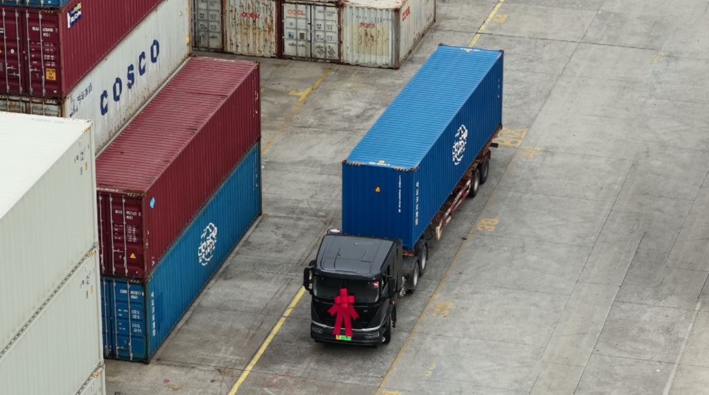 ​​BYD Commercial Vehicles запускает тестовую эксплуатацию электрических тягачей в Шанхае: новый шаг к "углеродной нейтральности"​​