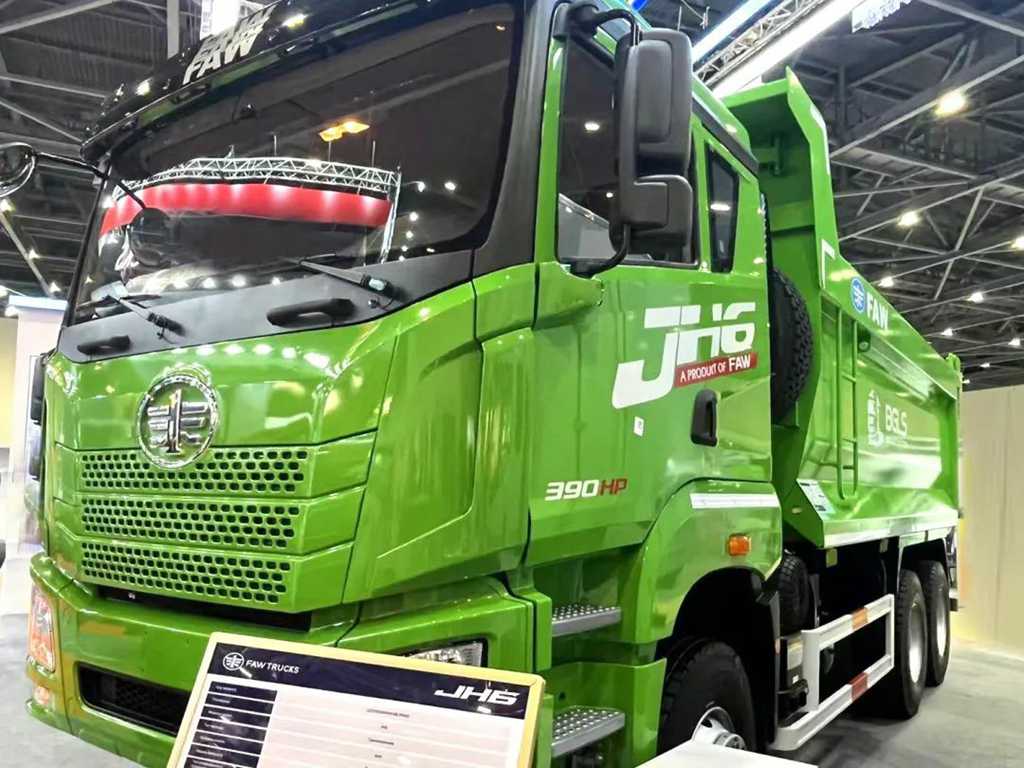 ​​FAW Jiefang мощно дебютировал на Астанинской международной выставке коммерческого транспорта​​