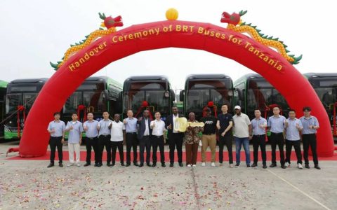 ​​Крупнейший в этом году экспортный заказ на BRT для Африки: 200 автобусов GOLDEN DRAGON переданы заказчику​​