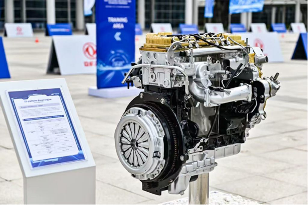​​Двигатель Dongfeng Light Truck ZD25: надежный выбор для эффективных перевозок​​