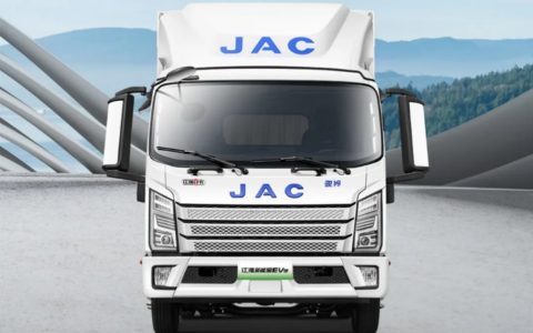 ​​JAC EV9: Экстремально быстрая зарядка за 18 минут. Полная загрузка на междугородних маршрутах.​​