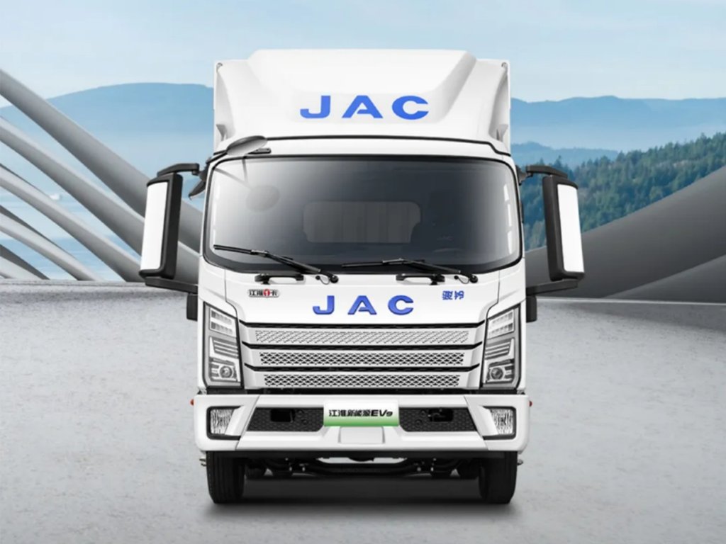 ​​JAC EV9: Экстремально быстрая зарядка за 18 минут. Полная загрузка на междугородних маршрутах.​​