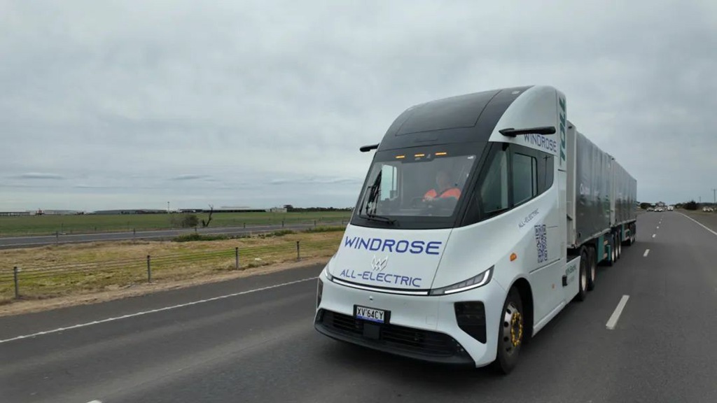 68 тонн двойной седельный автомобиль покорил 18% крутизны! Windrose Electric Truck завершил испытания в Австралии