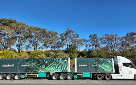 68 тонн двойной седельный автомобиль покорил 18% крутизны! Windrose Electric Truck завершил испытания в Австралии