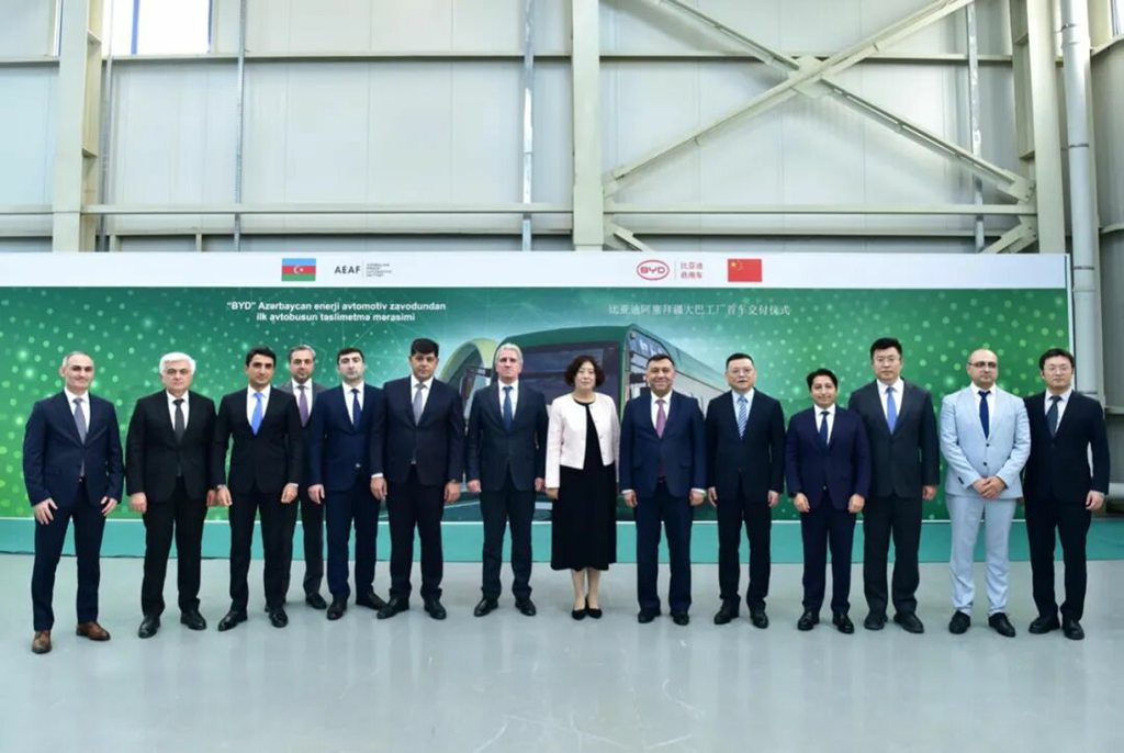 ​​Международное признание и новый контракт! BYD поставляет электробусы в Азербайджан​​