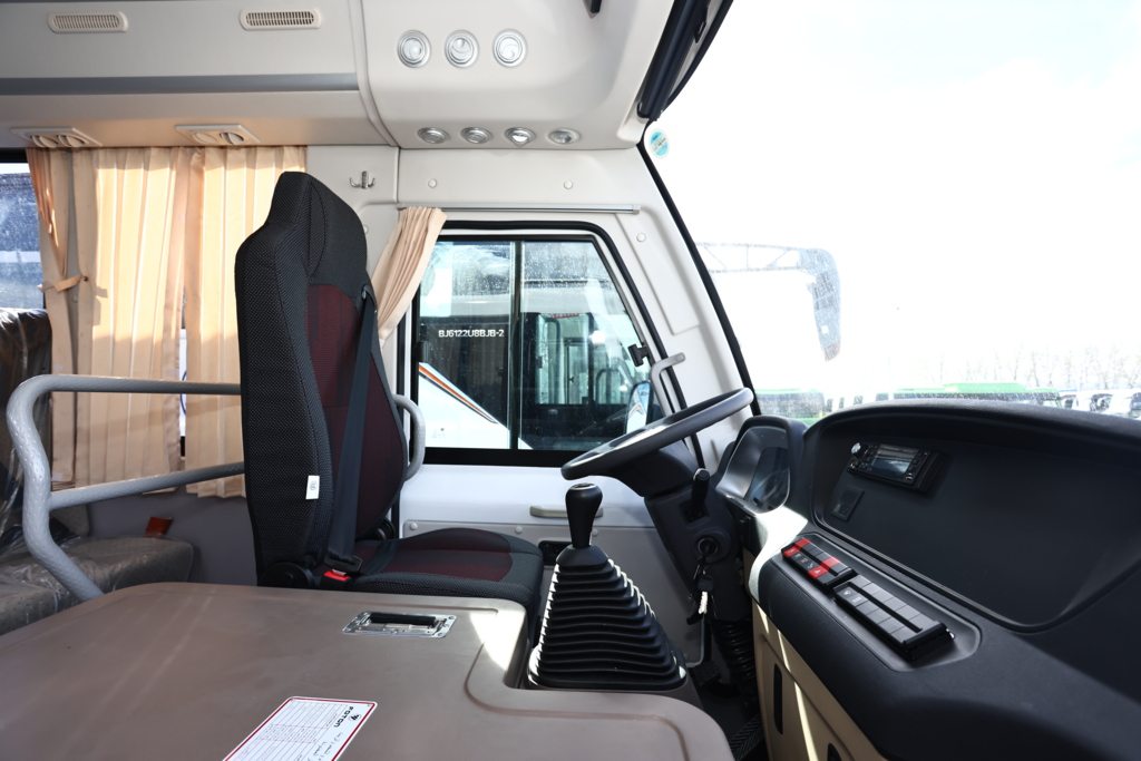 ​​BAIC FOTON поставила 100 специализированных школьных автобусов крупному клиенту на Ближнем Востоке, поддержав стратегию локализации образовательных перевозок​​