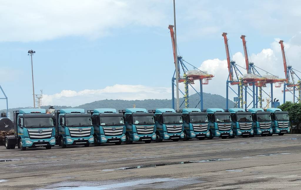 ​​BAIC FOTON способствует "зеленому" обновлению портовой логистики Южной Азии: первые электрические грузовики вышли на операции​​
