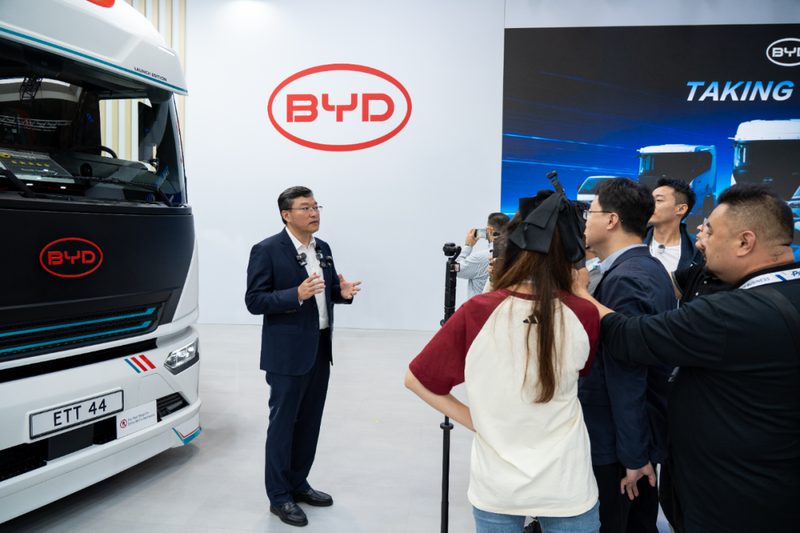 BYD представляет полную линейку грузовиков на IAA 2026 в Германии с комплексными энергетическими решениями