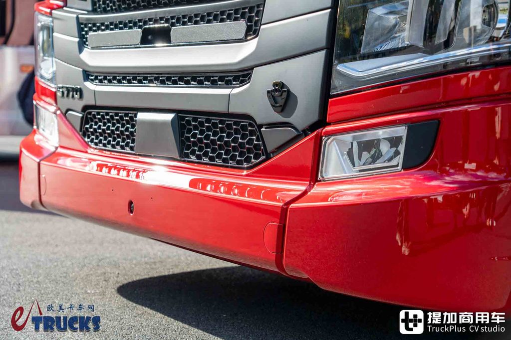 IAA 2026: кабина удлинена на 80 см, V8 на 770 л.с. — детальный обзор тягача Scania LongLine