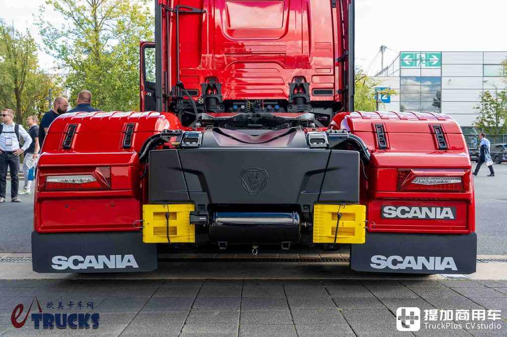 IAA 2026: кабина удлинена на 80 см, V8 на 770 л.с. — детальный обзор тягача Scania LongLine