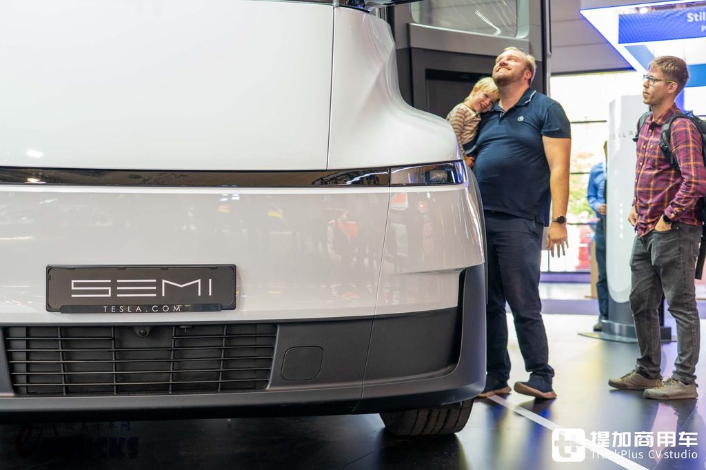 IAA 2026: самый передовой электрический грузовик? На деле полно компромиссов — детальный обзор Tesla Semi