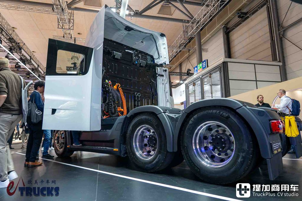 IAA 2026: самый передовой электрический грузовик? На деле полно компромиссов — детальный обзор Tesla Semi