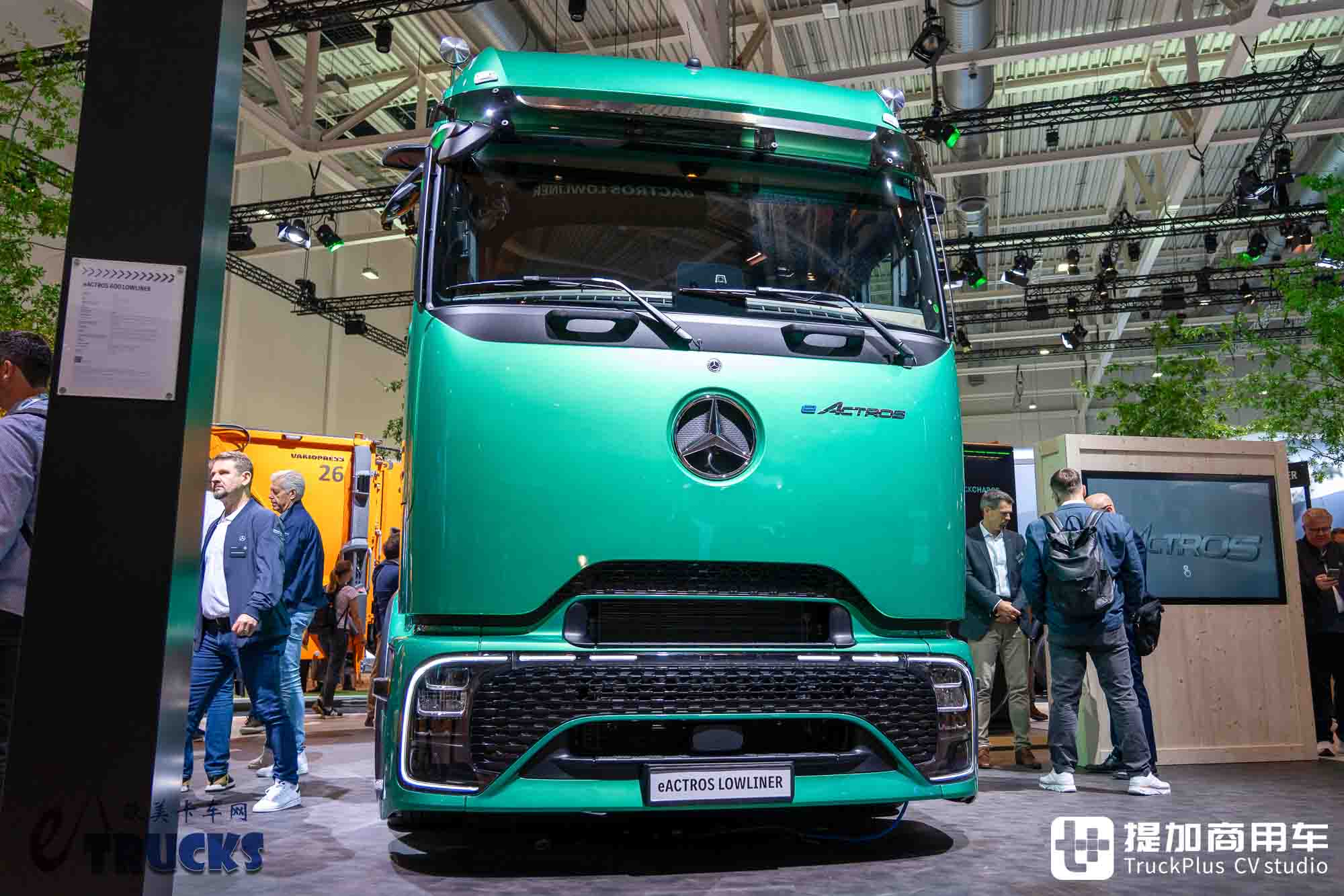 IAA 2026: умеет ли магистральный электрический грузовик играть в низкую седёлку? Детальный обзор тягача Mercedes-Benz eActros Lowliner