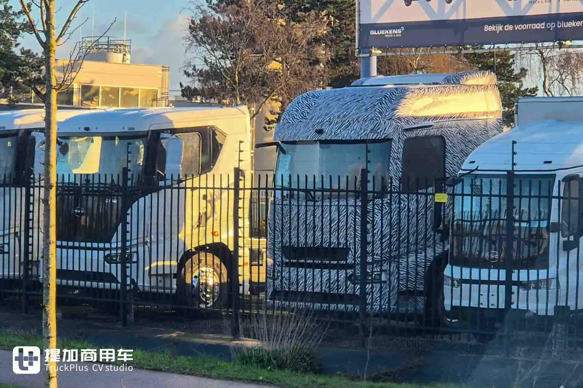 Номерной знак ЮэB замечен в Нидерландах? Заснят дорожный тест дальнего магистрального электротягача BYD, премьера на IAA уже близко