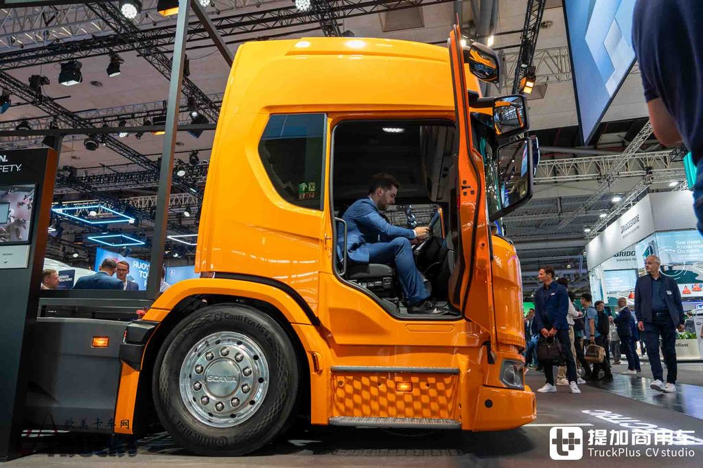 IAA 2026: знакомый Scania с иной «низкой посадкой»: глубокий фотообзор 30 L — электрического низковходного грузовика