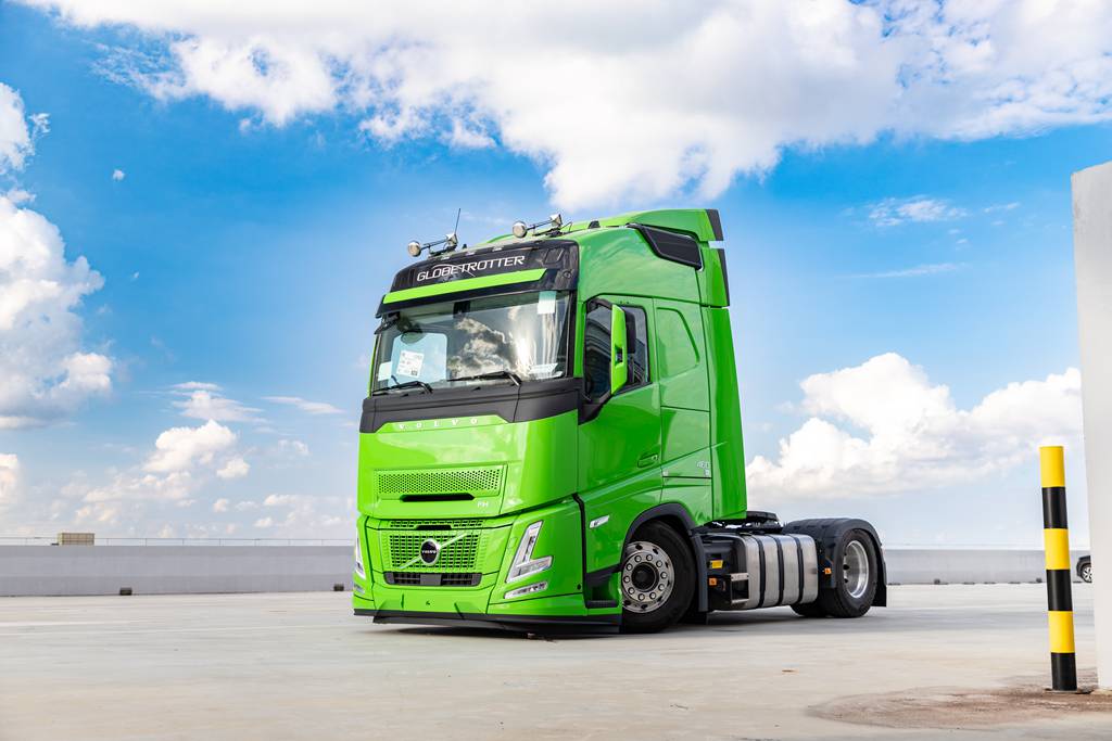 Проверен рынком и признан авторитетами: грузовик Volvo FH Aero готовится к официальному дебюту в Китае