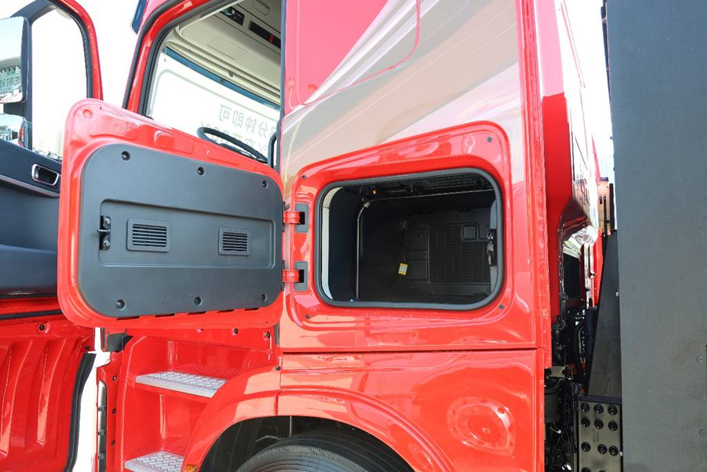 80% за 18 минут! Dongfeng Tianlong KH запускает сверхбыструю зарядку и полностью обновлённую кабину