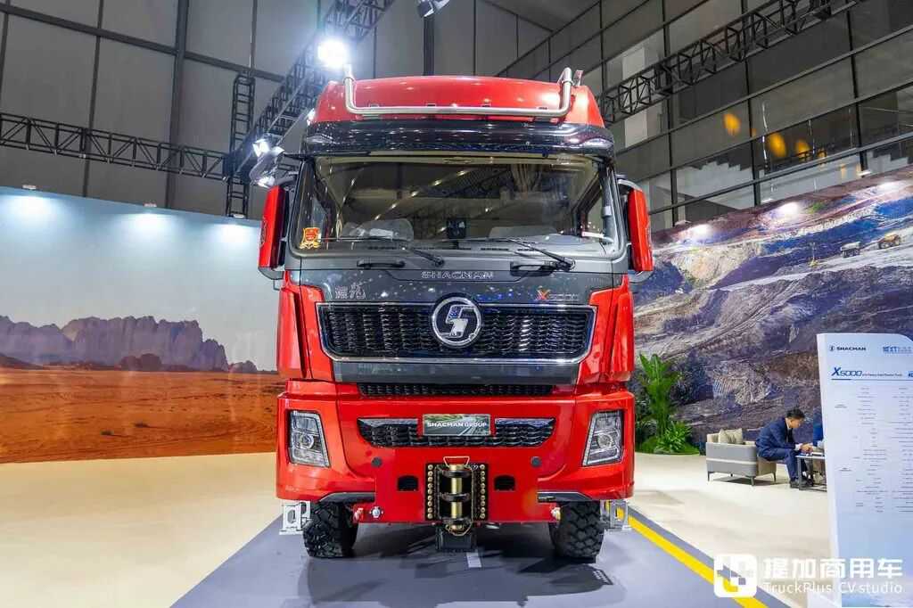 Самый мощный китайский тягач для негабаритных грузов? 8×8 + АКПП + 660 л.с.: детальная фотоэкскурсия по Shaanxi Delong X5000