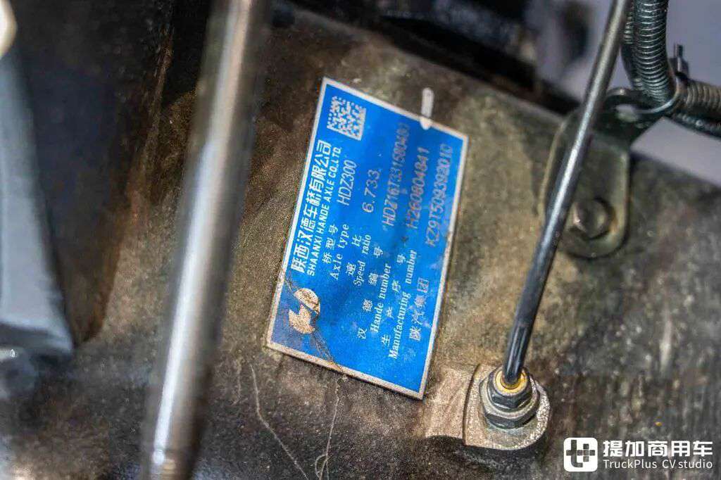 Самый мощный китайский тягач для негабаритных грузов? 8×8 + АКПП + 660 л.с.: детальная фотоэкскурсия по Shaanxi Delong X5000