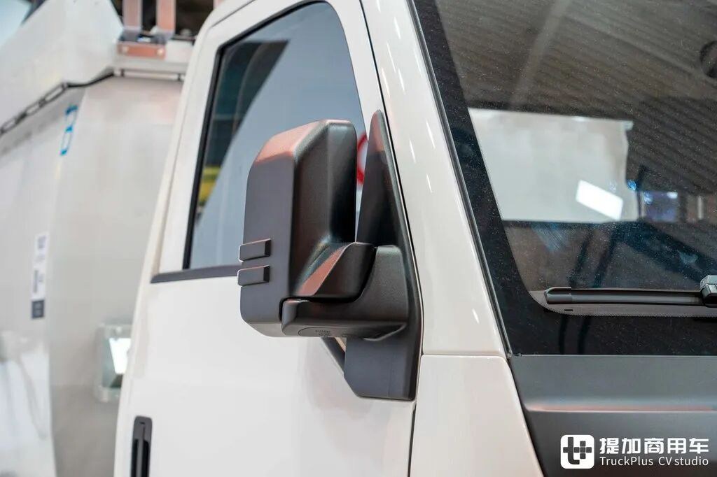 Лёгкий грузовик BYD T4 идёт в Европу? Зарубежный T35 дебютировал в Ганновере