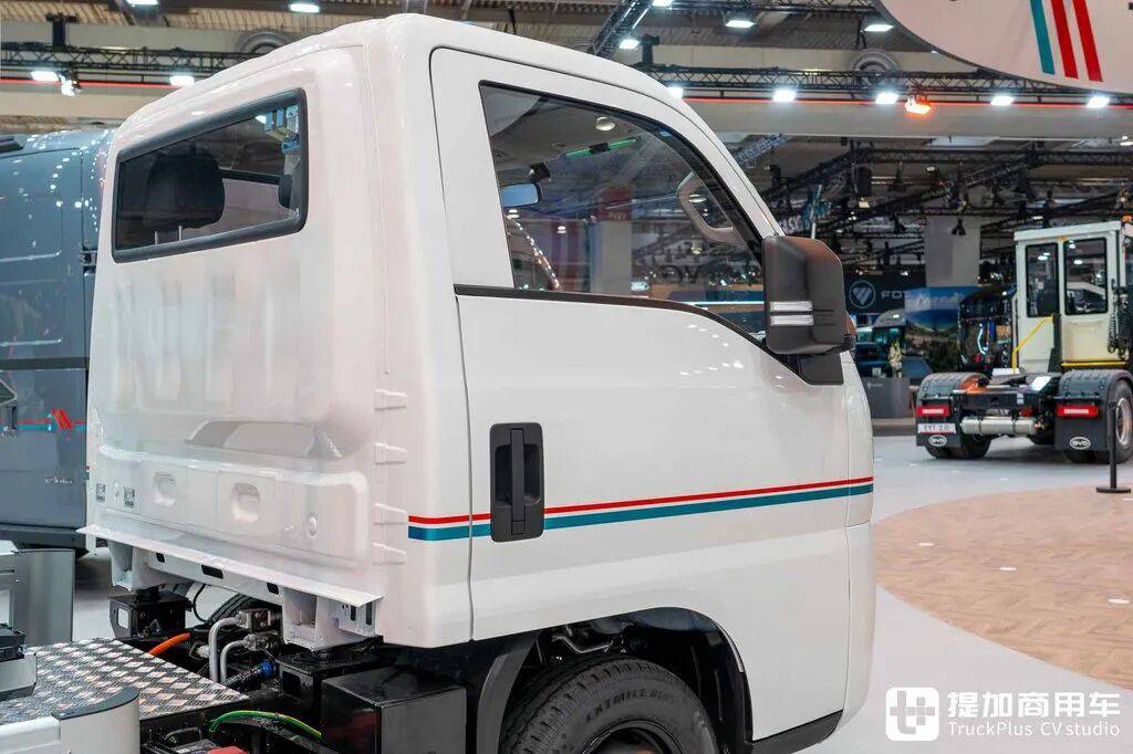 Лёгкий грузовик BYD T4 идёт в Европу? Зарубежный T35 дебютировал в Ганновере