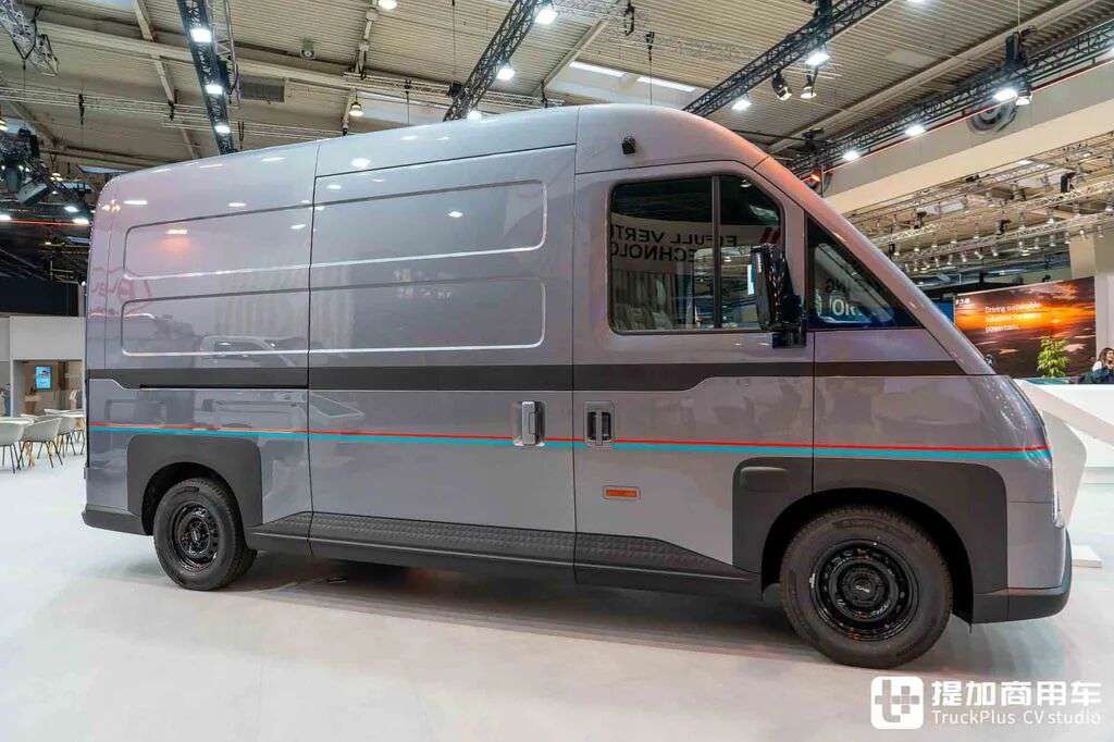 Редкий в Китае фургон BYD? Полный привод по опции и раздача энергии — BYD E-Vali в детальном обзоре