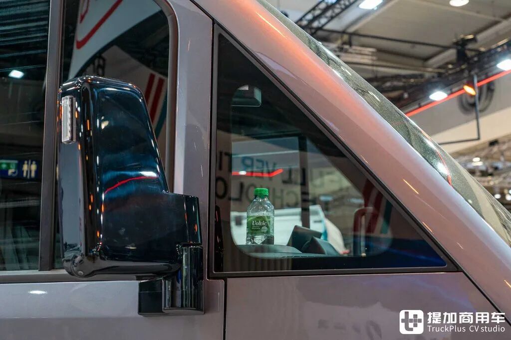 Редкий в Китае фургон BYD? Полный привод по опции и раздача энергии — BYD E-Vali в детальном обзоре