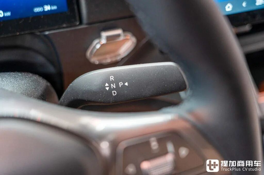 Редкий в Китае фургон BYD? Полный привод по опции и раздача энергии — BYD E-Vali в детальном обзоре